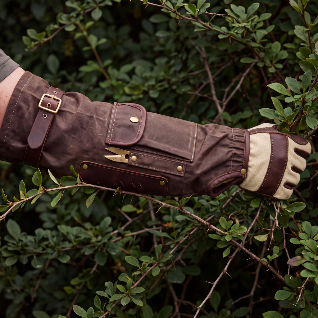 CANVAS Collection | Waxed Canvas Garden Sleeves — Forearm Protection with Tool Pocket & Leather Strap